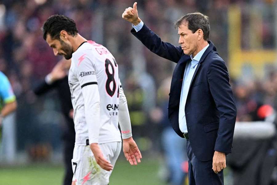 Rudi Garcia ne quittera pas Naples tout de suite. 