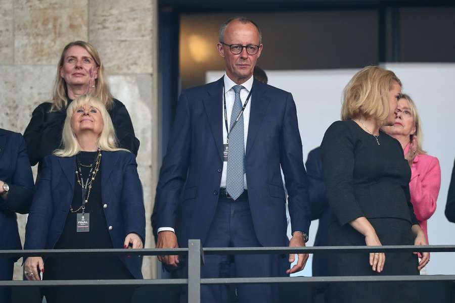 Bundeskanzler Merz beim EM-Finale der Herren 2024.
