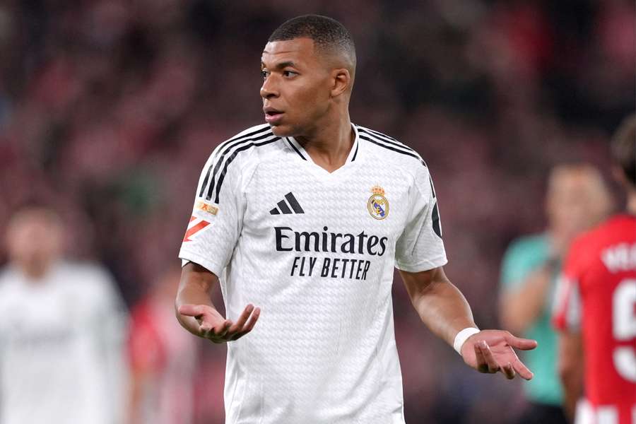 Mbappé perdeu pênalti em Athletic Bilbao 2x1 Real Madrid