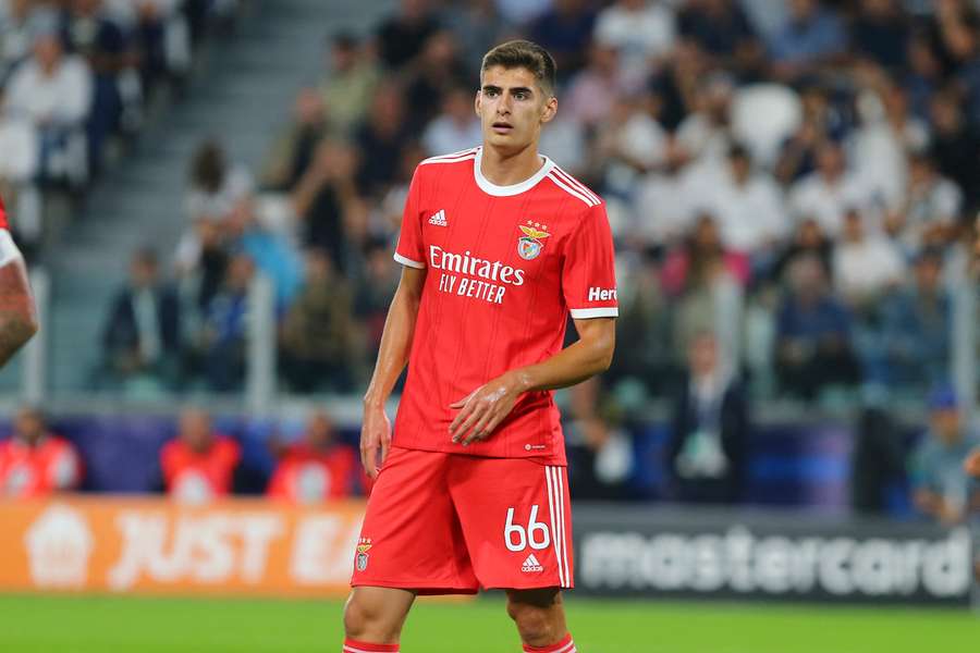 António Silva afirmou-se cedo na equipa principal António Silva afirmou-se cedo na equipa principal