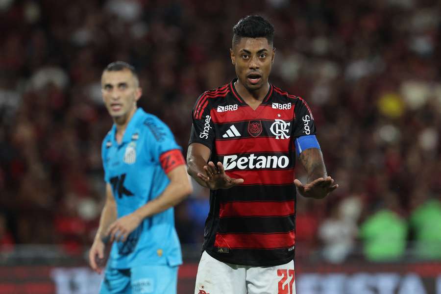 Bruno Henrique pode ver suspensão convertida em multa
