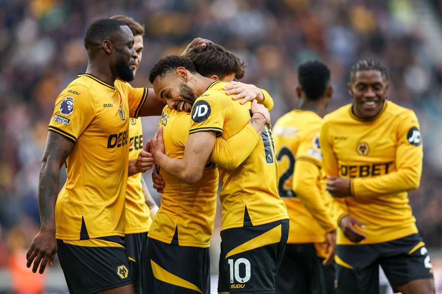 Cunha hands expensive parting gifts to Wolves teammates ahead of Man Utd switch