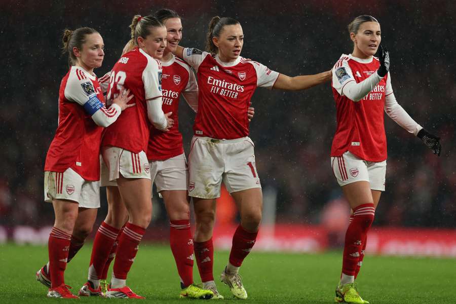 Arsenal bateu o Corinthians