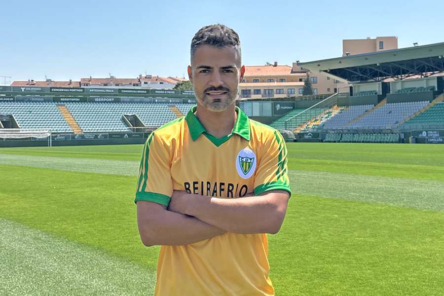 Carraça assinou pelo Tondela até 2028 Carraça assinou pelo Tondela até 2028