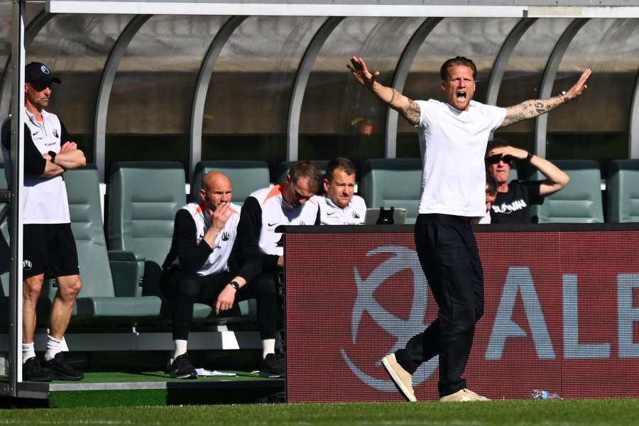 Kováč nechápe zbytečný tlak.