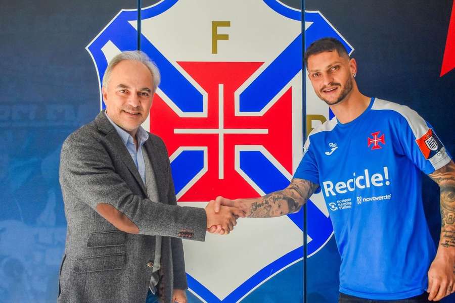 Zequinha passou seis temporadas no Vitória FC