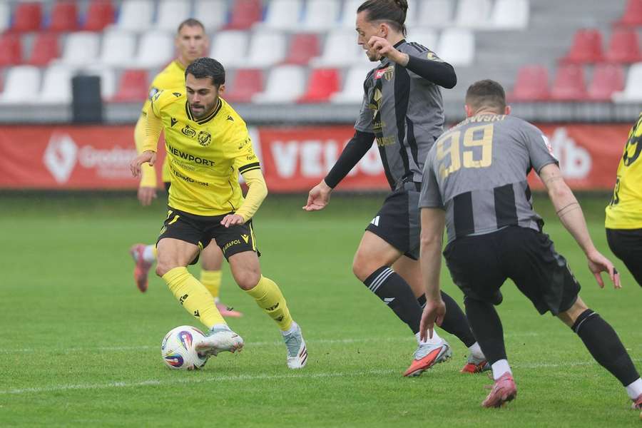 Widzew i Pogoń Grodzisk prawie dobiły do 10 goli w piątkowym sparingu