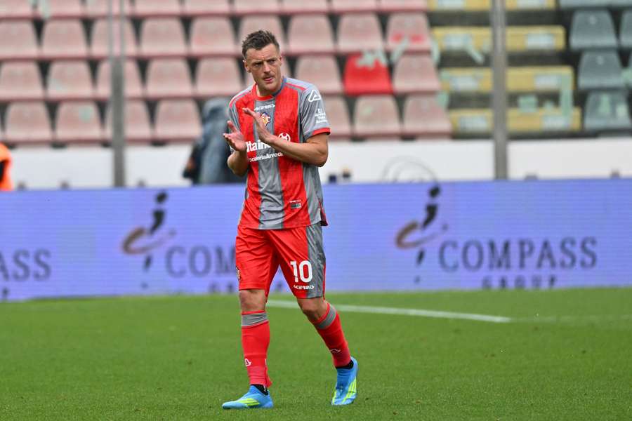 Vardy se zřejmě vrátí do Anglie. Vardy se zřejmě vrátí do Anglie.