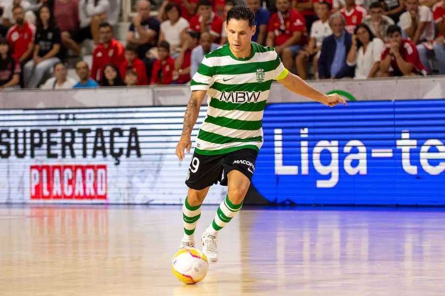 Alex Merlim, ala de 39 anos do Sporting