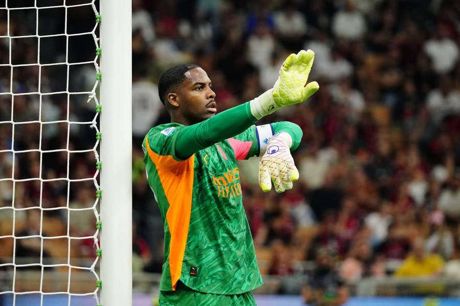 Mike Maignan está em final de contrato com o AC Milan