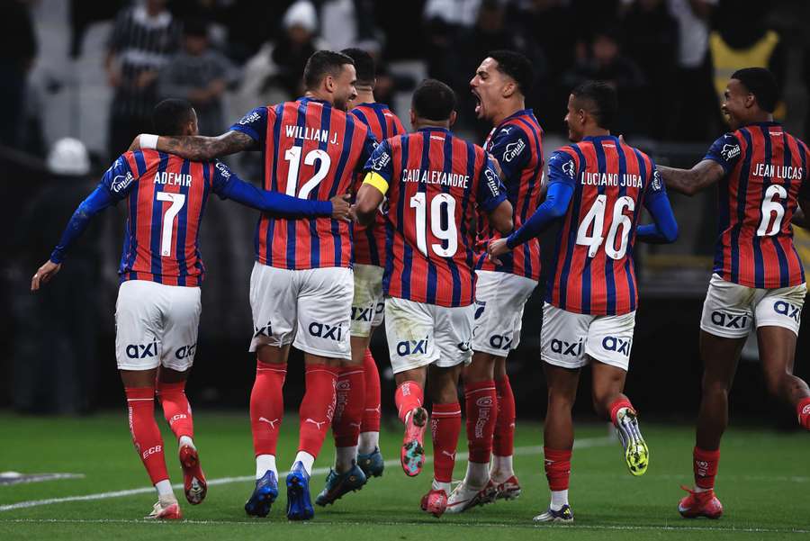 Willian José teve atuação decisiva em vitória do Bahia