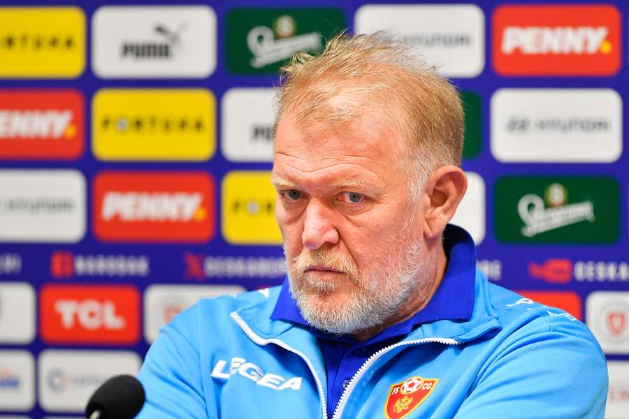 Trenér Černé Hory Robert Prosinečki.