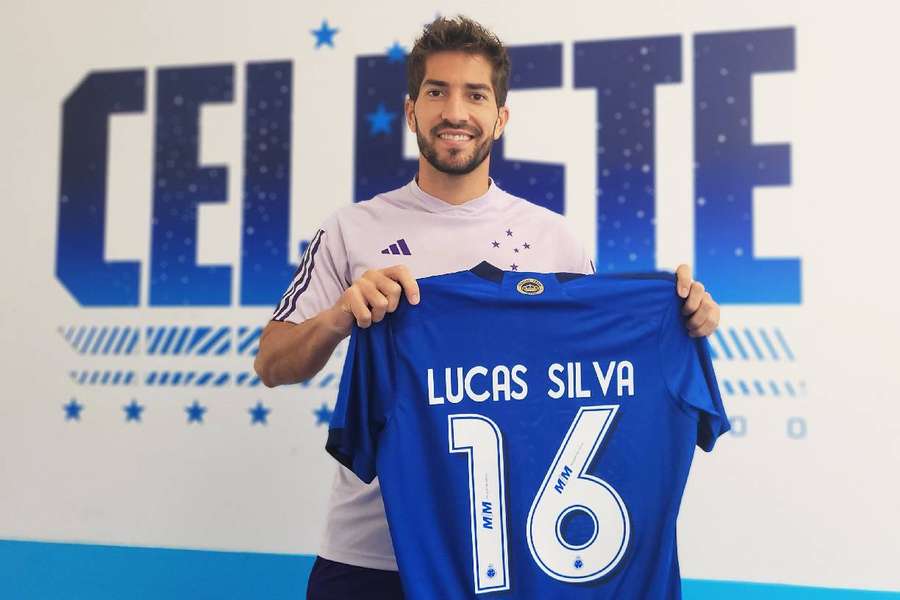 Lucas Silva volta a vestir a camisa 16 do Cruzeiro