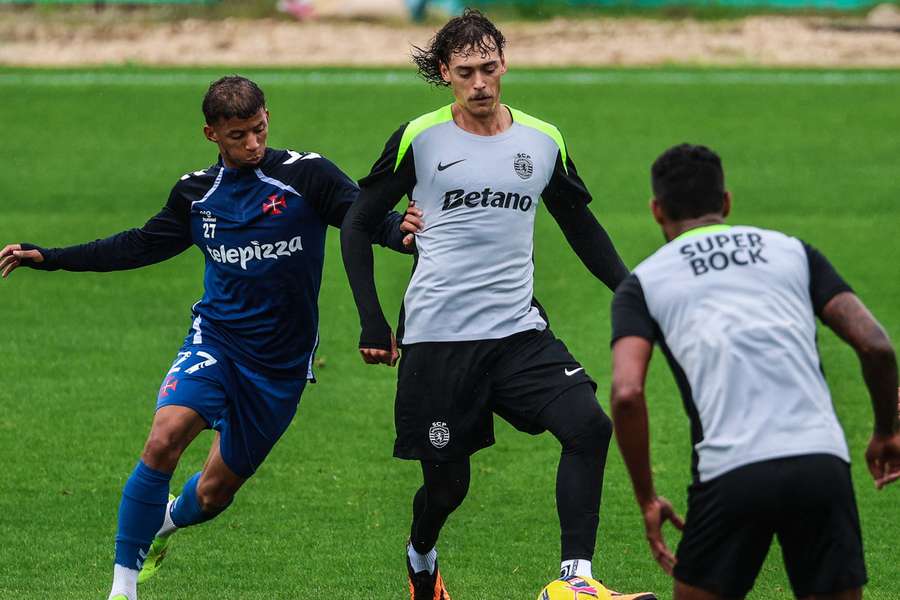 Ricardo Mangas marcou um dos golos do Sporting Ricardo Mangas marcou um dos golos do Sporting