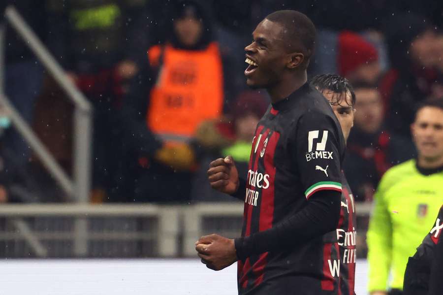 AC Milan geeft marge van twee doelpunten alsnog uit handen