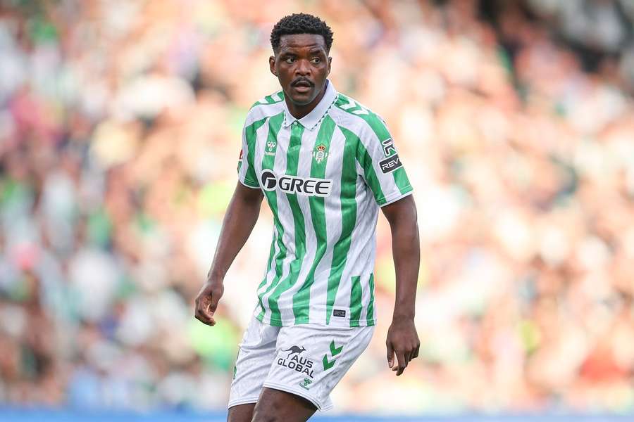 William Carvalho termina contrato com o Betis em 2026