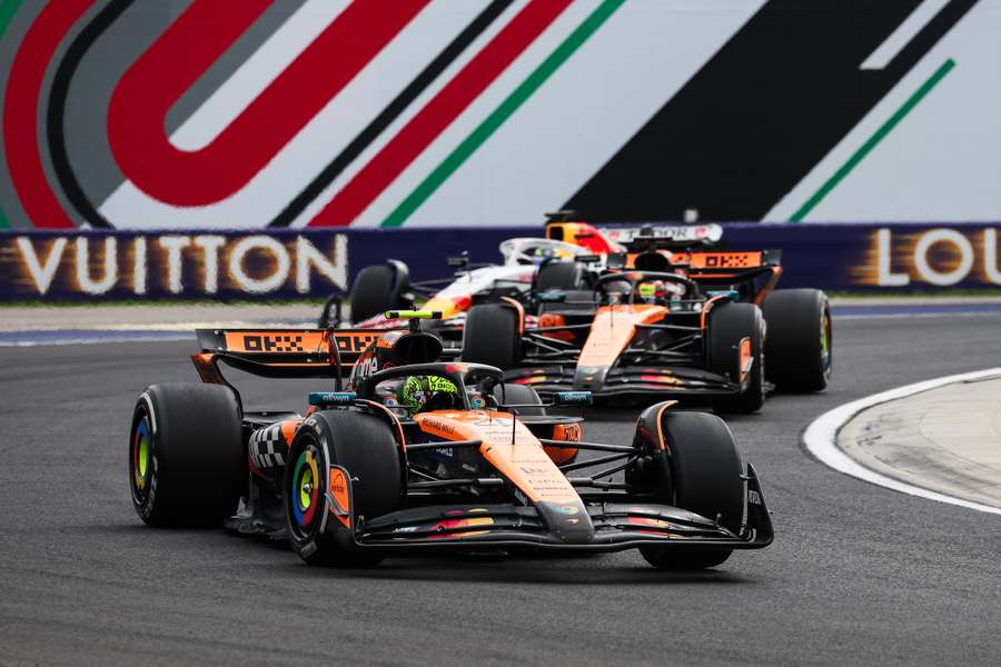 Norris wydarł zwycięstwo na Węgrzech. Leclerc spadł poza podium