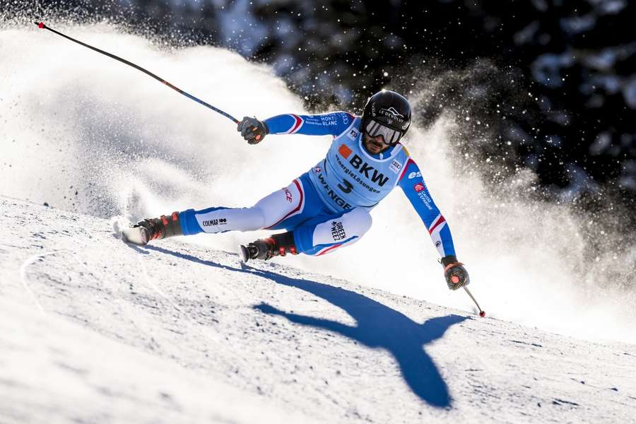 Cyprien Sarrazin in actie tijdens de super-G in Wengen