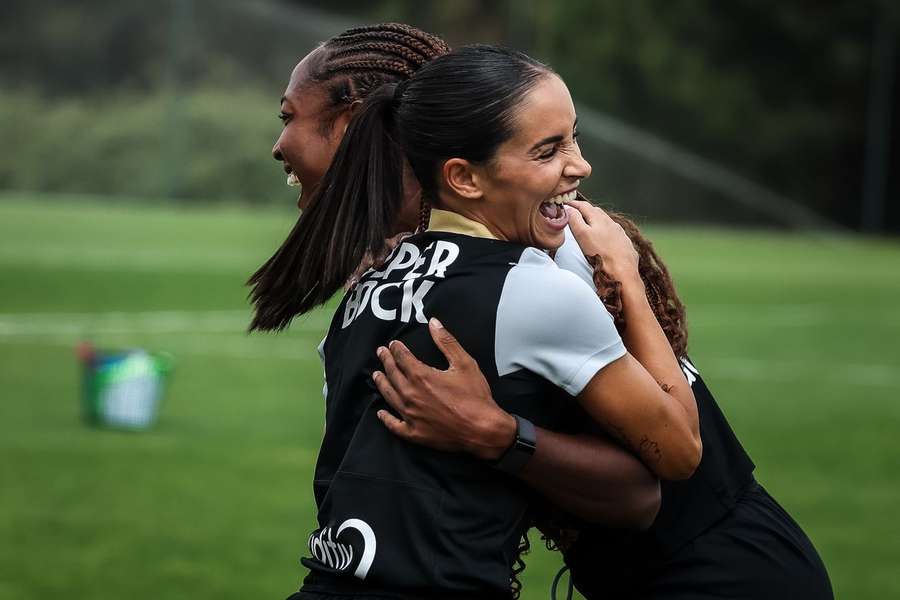 Brenda Pérez acredita na passagem à fase de grupos