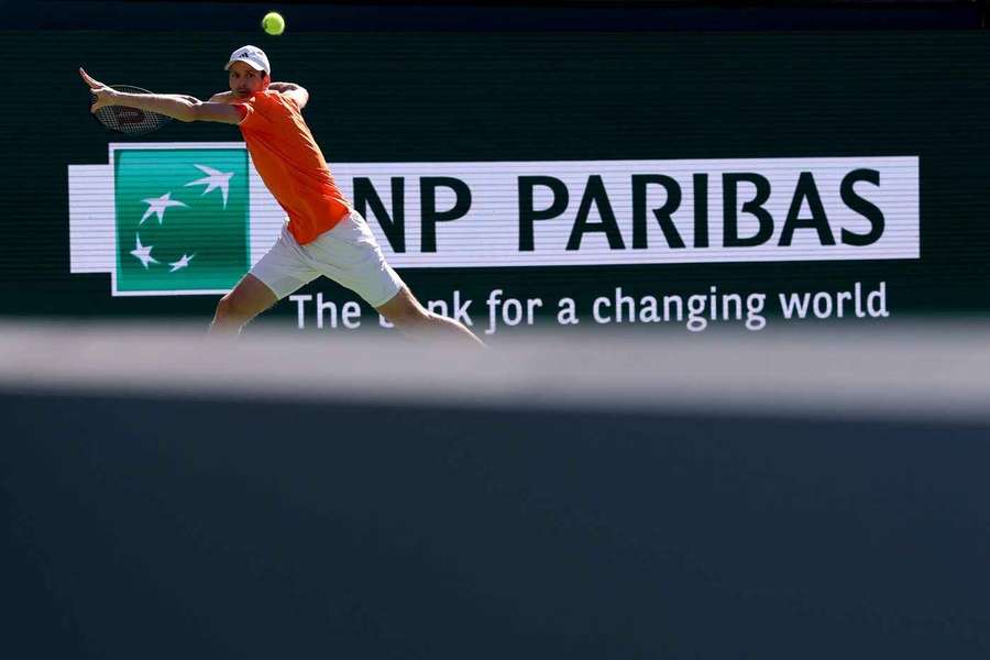 Porażka Hurkacza w pierwszej rundzie turnieju w Indian Wells po dwóch tie-breakach