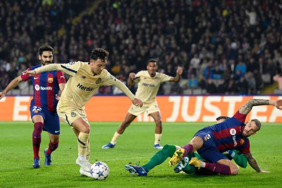 Pepê abriu o placar no estádio Olímpico