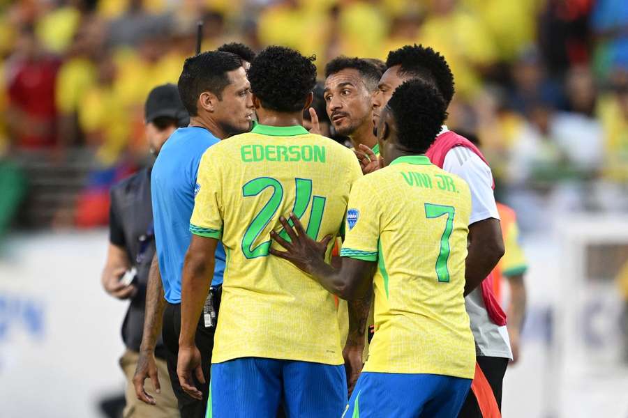 Vinicius nie zagra z Urugwajem z powodu zawieszenia za żółte kartki