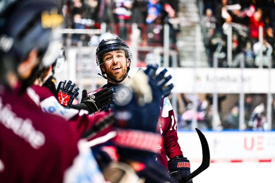 Der Erfolg der Roosters erhöht den Druck auf Aufsteiger Dresden Der Erfolg der Roosters erhöht den Druck auf Aufsteiger Dresden