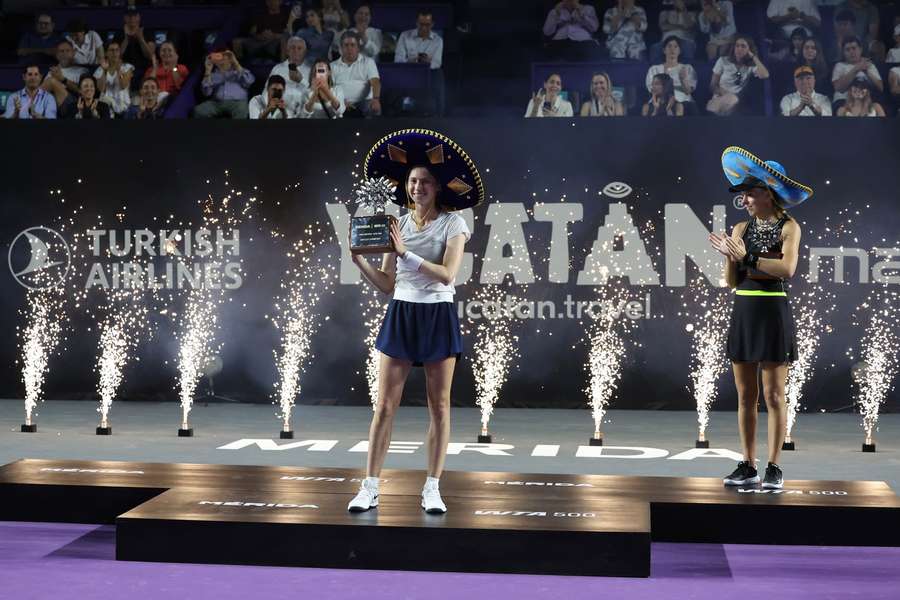 Tenis Flash: Porażka Magdaleny Fręch w finale turnieju w Meridzie. Darderi z tytułem