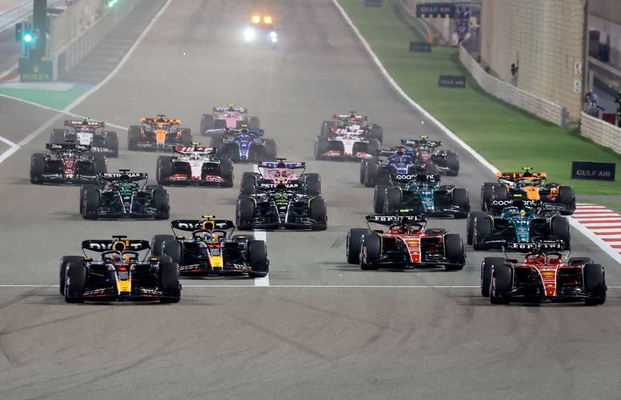 Start wyścigu o Grand Prix Bahrajnu