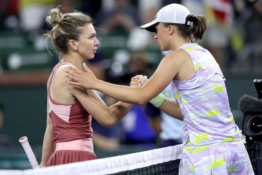 Simona Halep și Iga Swiatek la Indian Wells în 2022