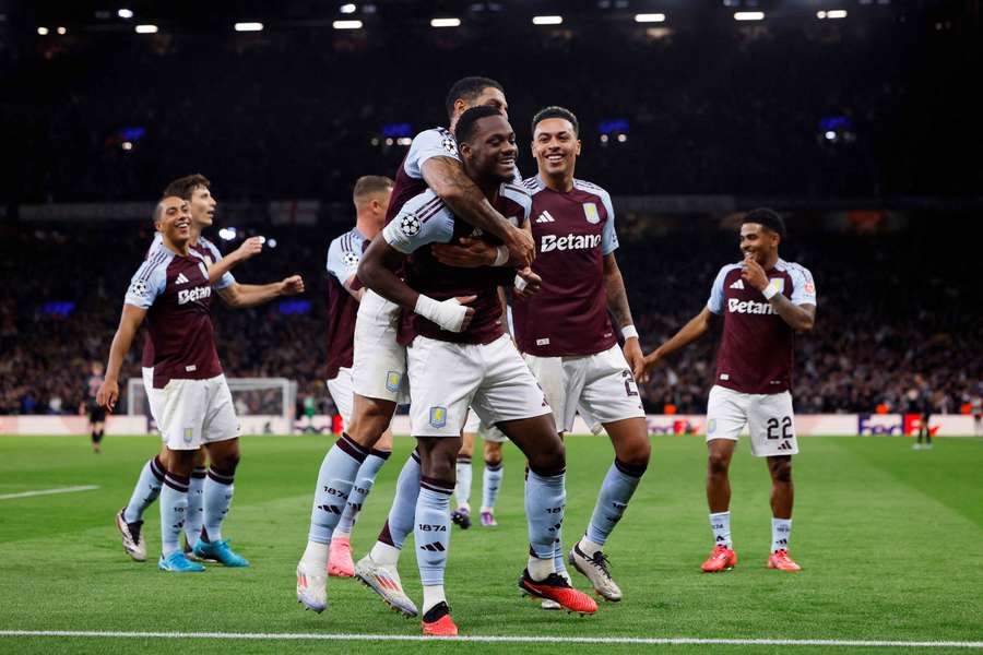 Aston Villa's Jhon Duran celebrates scoring their first goal with teammates