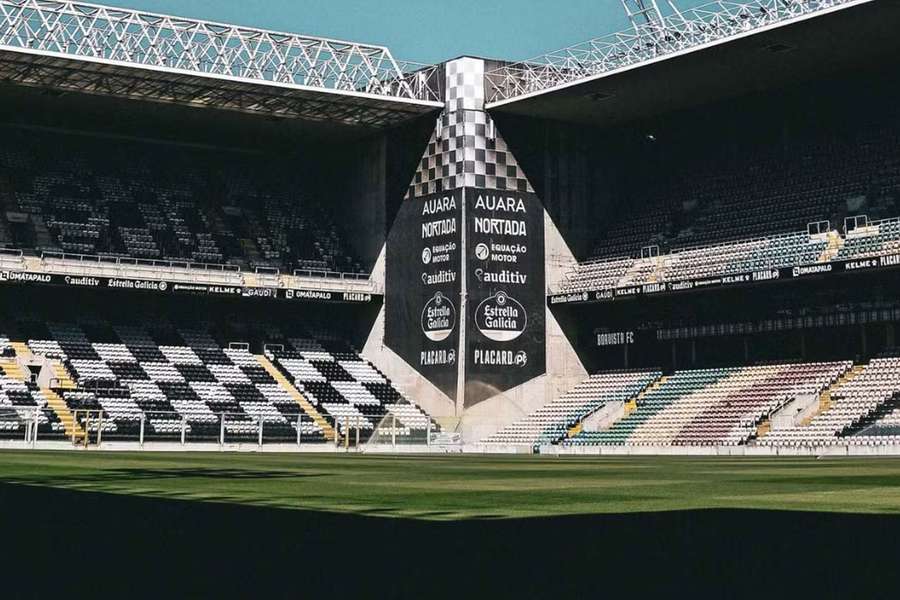 Estádio do Bessa vai a leilão