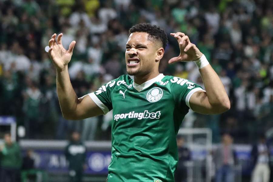 Vitor Roque Vitor Roque