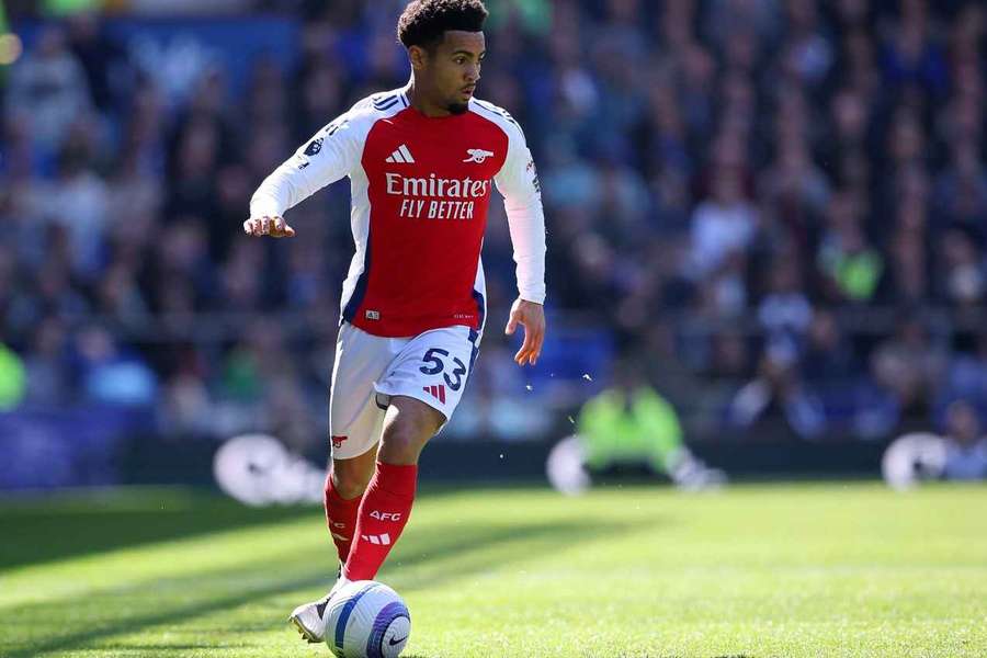 Arsenal boost as Nwaneri "closer" to inking new contract