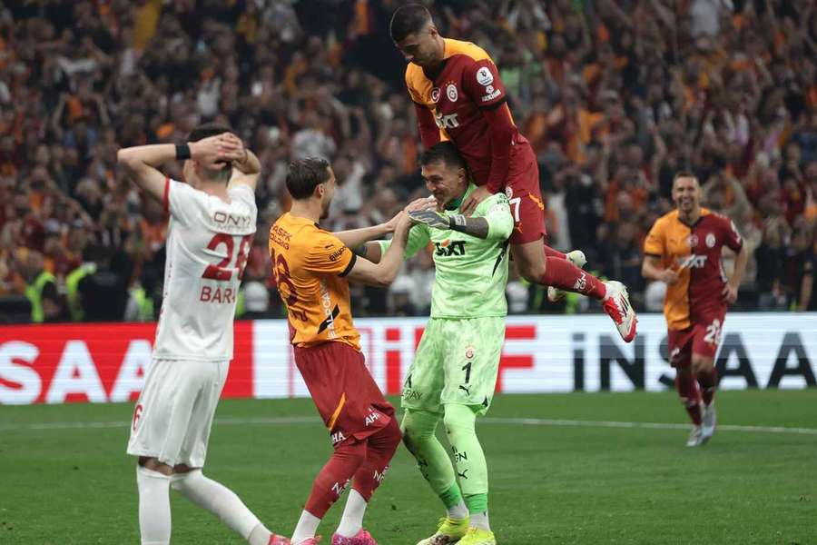 Galatasaray oslavuje turecký titul.