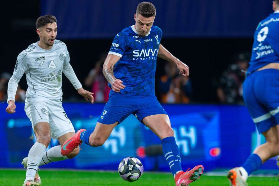 Milinkovic-Savic participou dos dois gols do Al-Hilal