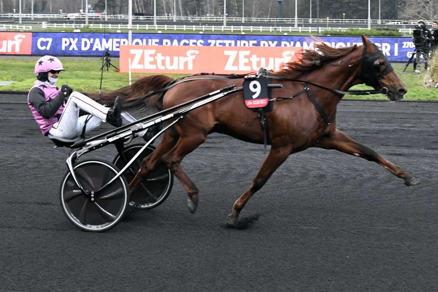 Jean-Michel Bazire crosses the finish line on Hooker Berry