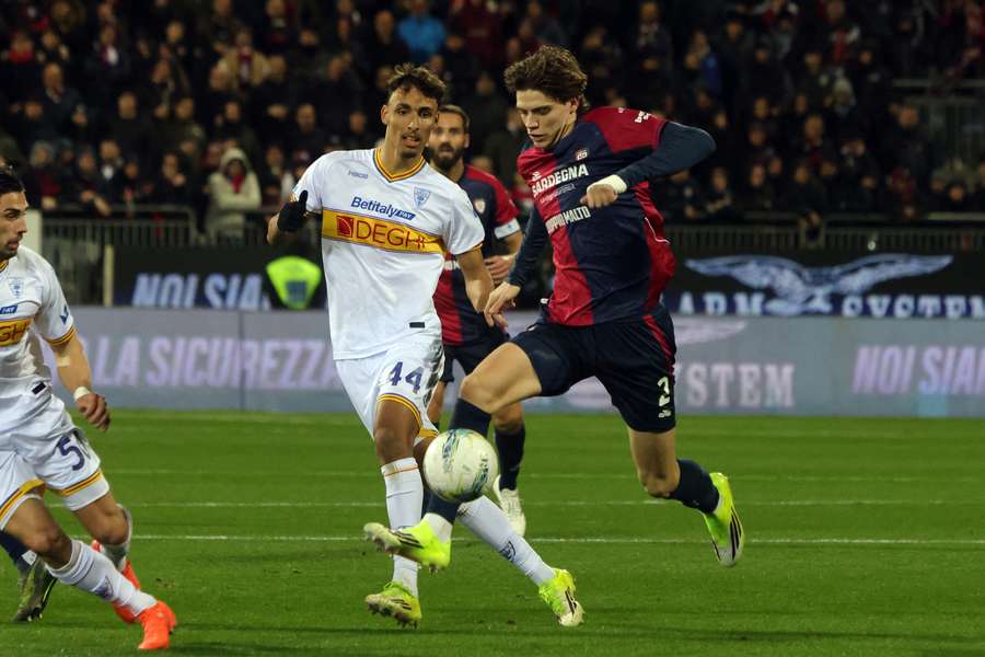 Tiago Gabriel foi titular na equipa do Lecce Tiago Gabriel foi titular na equipa do Lecce