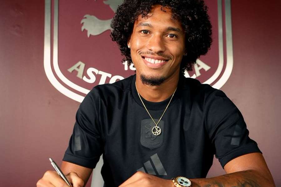 Kamara delighted with new Aston Villa contract