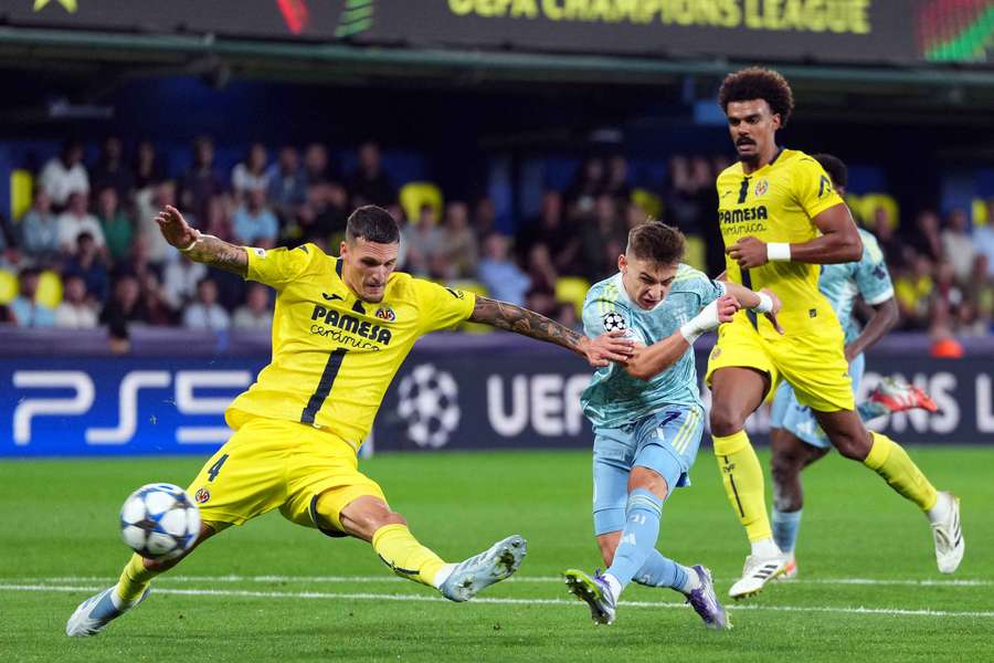 Francisco Conceição marcou pela Juventus e Renato Veiga pelo Villarreal