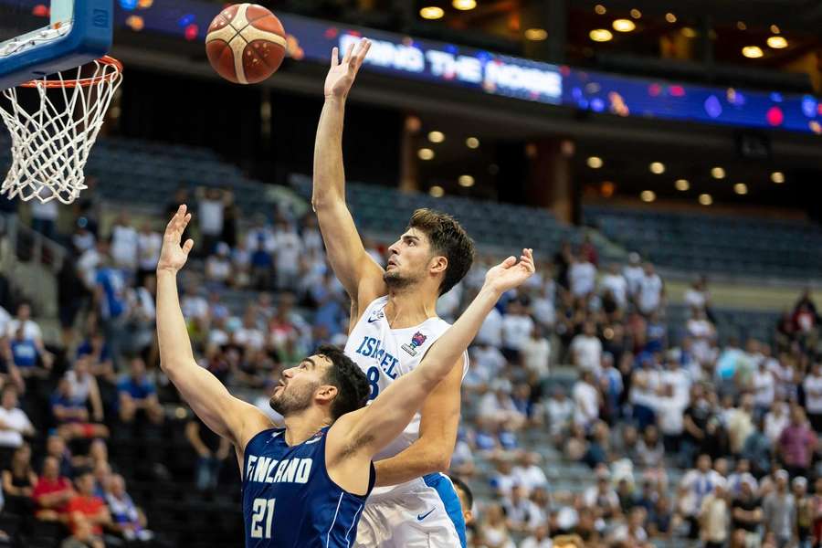 Izraelští basketbalisté na úvod ME přetlačili Finy, Řekové porazili Chorvatsko