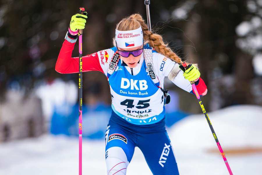 Davidová ve stíhacím závodě obsadila šesté místo, triumfovala Němka Herrmannová