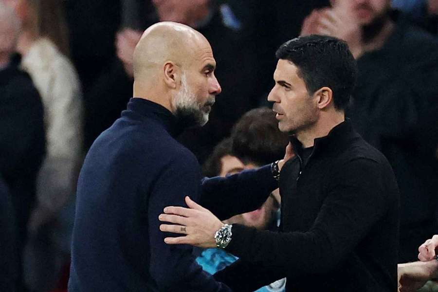 Pep Guardiola, do Manchester City, e Mikel Arteta, do Arsenal