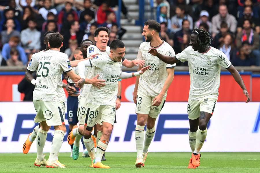 Le FC Lorient regoutte à la victoire et met fin à sa série de défaites.