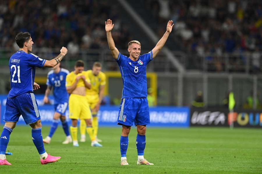 Davide Frattesi scored a brace for Italy