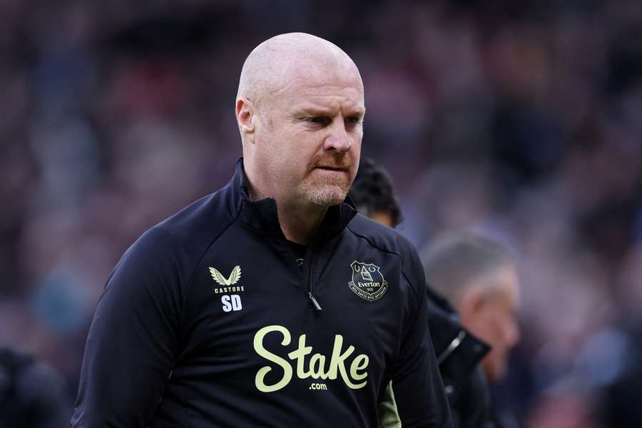 Manažér Evertonu Sean Dyche bude v klube pokračovať.