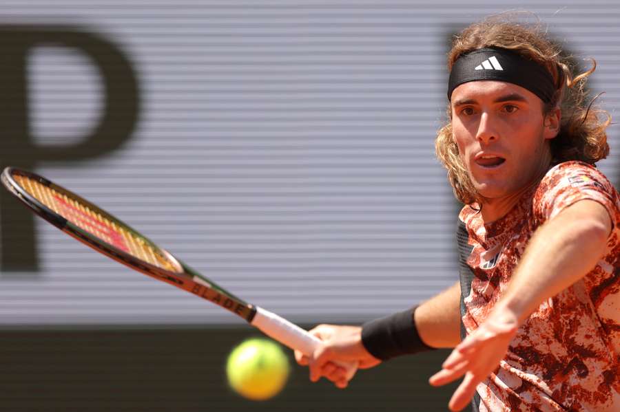 Stefanos Tsitsipas in actie tegen Jiri Vesely