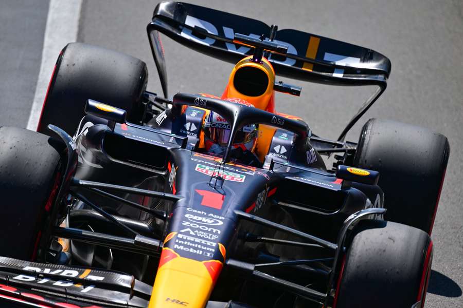 Verstappen foi o mais rápido em Silverstone no primeiro treino livre