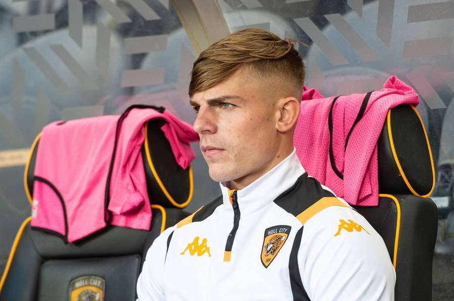 Ex-Man United youngster Williams has Hull City contract torn up after six months