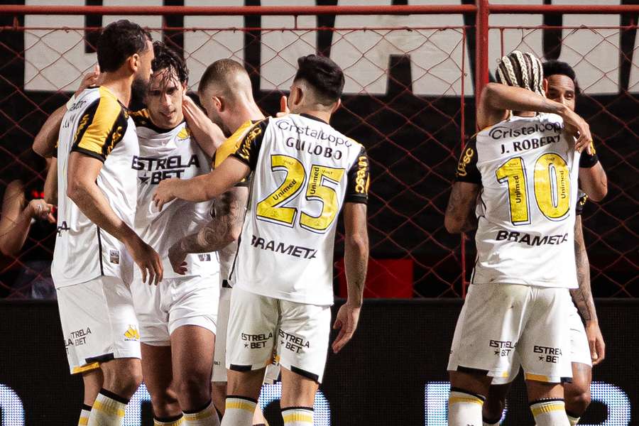 Criciúma conseguiu uma grande vitória fora de casa